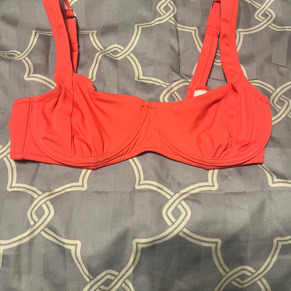 Women’s Venus Underwire Bikini Top - Coral Pink cup size C. Never worn.